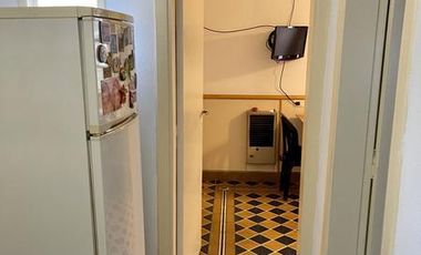 VENTA DIRECTA - Casa con entrada de auto y terraza - Excelente Ubicación