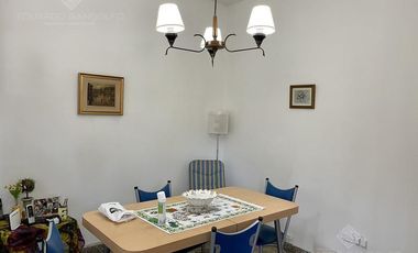 VENTA DIRECTA - Casa con entrada de auto y terraza - Excelente Ubicación