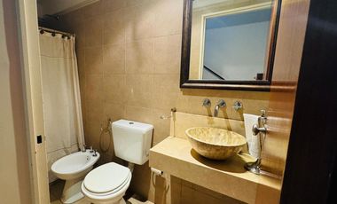 CASA VENTA MUNRO 7 AMBIENTES COCHERA
