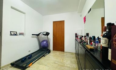 CASA VENTA MUNRO 7 AMBIENTES COCHERA