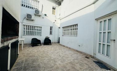 CASA VENTA MUNRO 7 AMBIENTES COCHERA