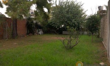 Casa en venta 1 dormitorio + comodín y cochera doble
