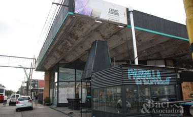 importante esquina en venta