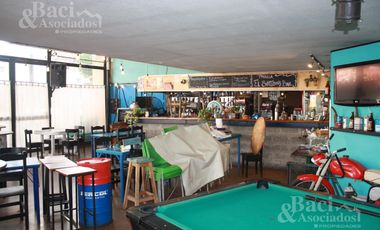 importante esquina en venta