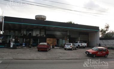 importante esquina en venta