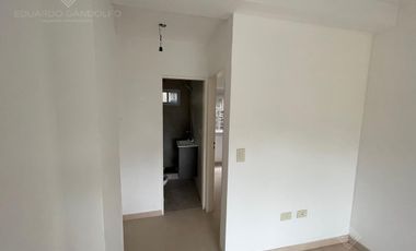 2 amb al fte con balcón y cochera - A Estrenar - Apto Crédito - Oportunidad!!!