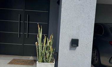Casa en Barrio Privado 