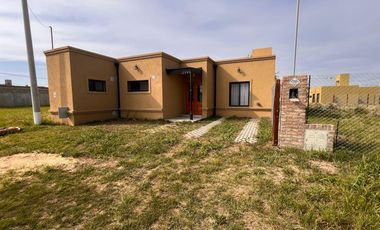 Casa a estrenar 2 dormpitorios, Jardines de Esther