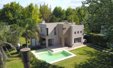 EN VENTA - Casa 3 Dormitorios - Barrio Privado Sol Paraná, Pueblo Esther