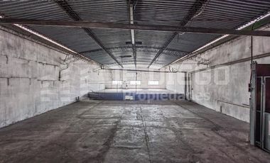 VENTA CON RENTA Depósito en Venta con Local al Publico  de 546 M2  - Zonificación Industrial - Munro