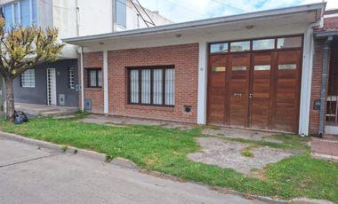 Casa en Rivadavia al 5000 Zona Juan B. Justo