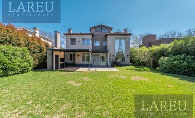 Casa en Venta con renta - Barrio Privado Los Tacos