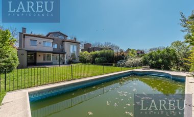 Casa en Venta con renta - Barrio Privado Los Tacos