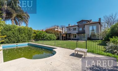 Casa en Venta con renta - Barrio Privado Los Tacos