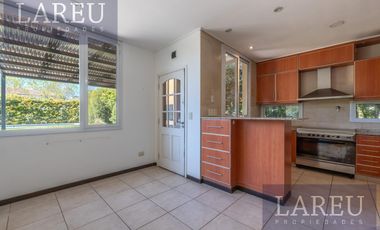 Casa en Venta con renta - Barrio Privado Los Tacos