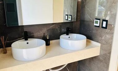 Casa en venta - 4 Dormitorios 4 Baños - 800Mts2 - Canning