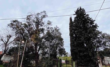 Casa en venta - 2 Dormitorios 1 Baño - Cochera - 1800Mts2 - Melchor Romero, La Plata