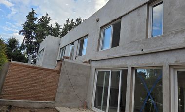 Ultima unidad! Town House Lomas  de San Isidro a estrenar! Julio 25