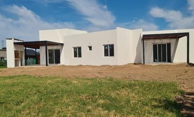 Casa a esternar en cul de sac - Venta - Barrio Manuel Belgrano