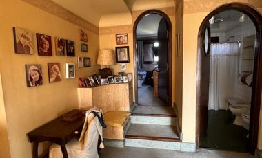 Importante casa a reciclar en excelente lote de 820 m²