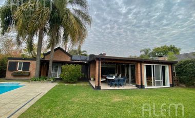 Casa en Venta en Campos de Echeverría, Canning