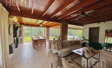 Casa en Venta en Campos de Echeverría, Canning