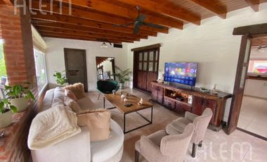 Casa en Venta en Campos de Echeverría, Canning