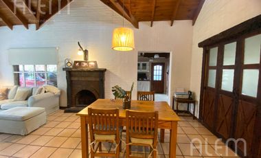 Casa en Venta en Campos de Echeverría, Canning