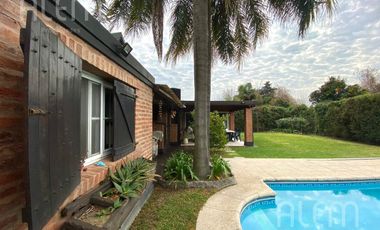 Casa en Venta en Campos de Echeverría, Canning