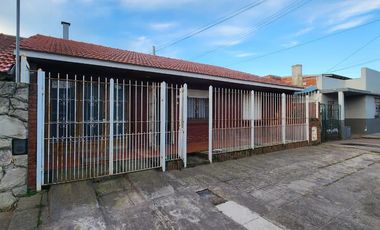 Casa en  Napoles y Echeverria
