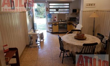 CASA  5 Ambientes  FONDO LIBRE-COCHERA-LOMA DE NUÑEZ próx.Libertador-Estación