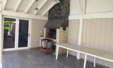 VENTA DE CASA 4 AMBIENTE