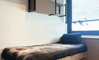 Semipiso • 4 amb  de100m2 • cochera, baulera, parrilla • Larrazabal 500