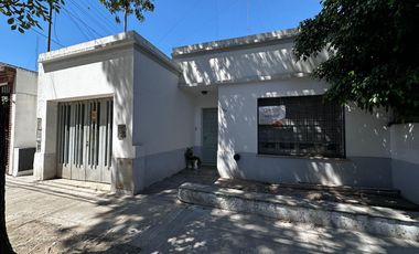 Casa en  el centro de Lujan