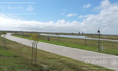 Imperdible Lote  En Venta a Laguna en Barrio Villalobos - Hudson - Oportunidad.