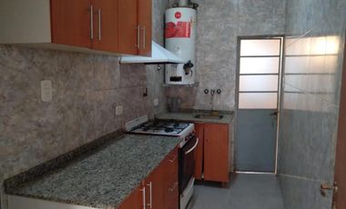 Casa en venta - 1 Dormitorio 1 Baño - 40Mts2 - Morón