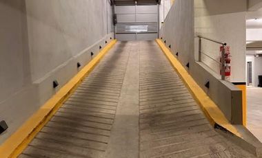 Cocheras en  venta en Lomitas/Lomas de Zamora ideal inversor, con rampa y amplias