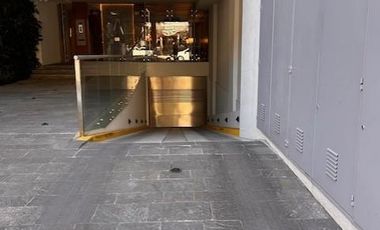 Cocheras en  venta en Lomitas/Lomas de Zamora ideal inversor, con rampa y amplias