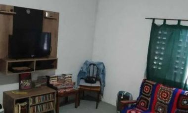 Casa en venta - 2 Dormitorios 2 Baños - Cochera - 240Mts2 - Burzaco