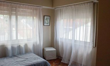 Casa de 6 Ambientes con Piscina, Quincho, Garage y Ubicación Privilegiada- En Venta