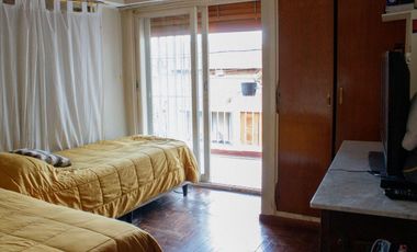 Casa de 6 Ambientes con Piscina, Quincho, Garage y Ubicación Privilegiada- En Venta
