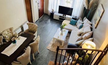 Casa de 6 Ambientes con Piscina, Quincho, Garage y Ubicación Privilegiada- En Venta