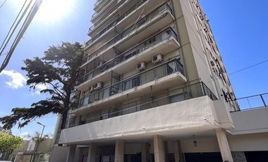 Venta departamento 2 ambientes con patio en Bernal