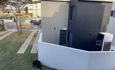 VENTA PH A ESTRENAR EN MAR DE AJO UNA CUADRA DEL MAR