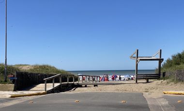 VENTA PH A ESTRENAR EN MAR DE AJO UNA CUADRA DEL MAR