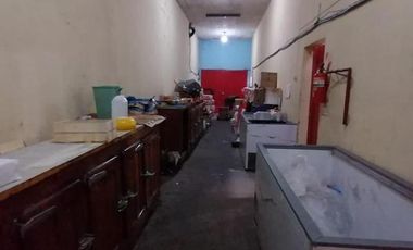 Galpón con amplio salón y oficina en excelente ubicación