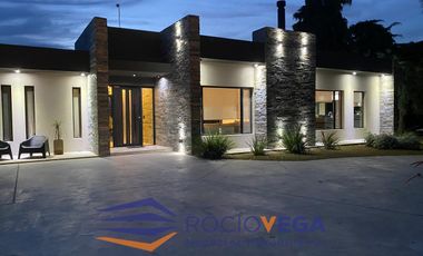 Casa en venta en  La Primavera Golf Carlos Keen Luján