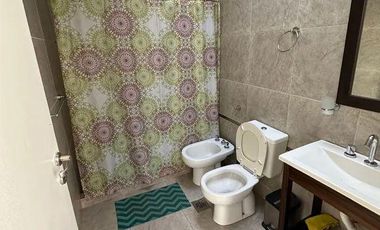*¡Increíble Oportunidad en Arroyo Leyes! Venta de Complejo con Dos Casas Quintas*
