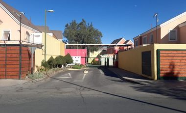Venta Casa 3 Pisos Condominio Balmaceda Sur