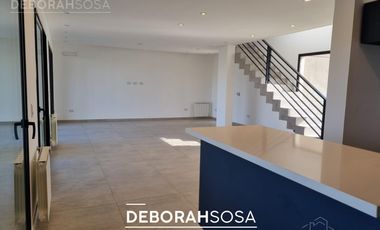 Casa en venta alquiler 5 ambientes pileta Barrio privado El Naudir Escobar